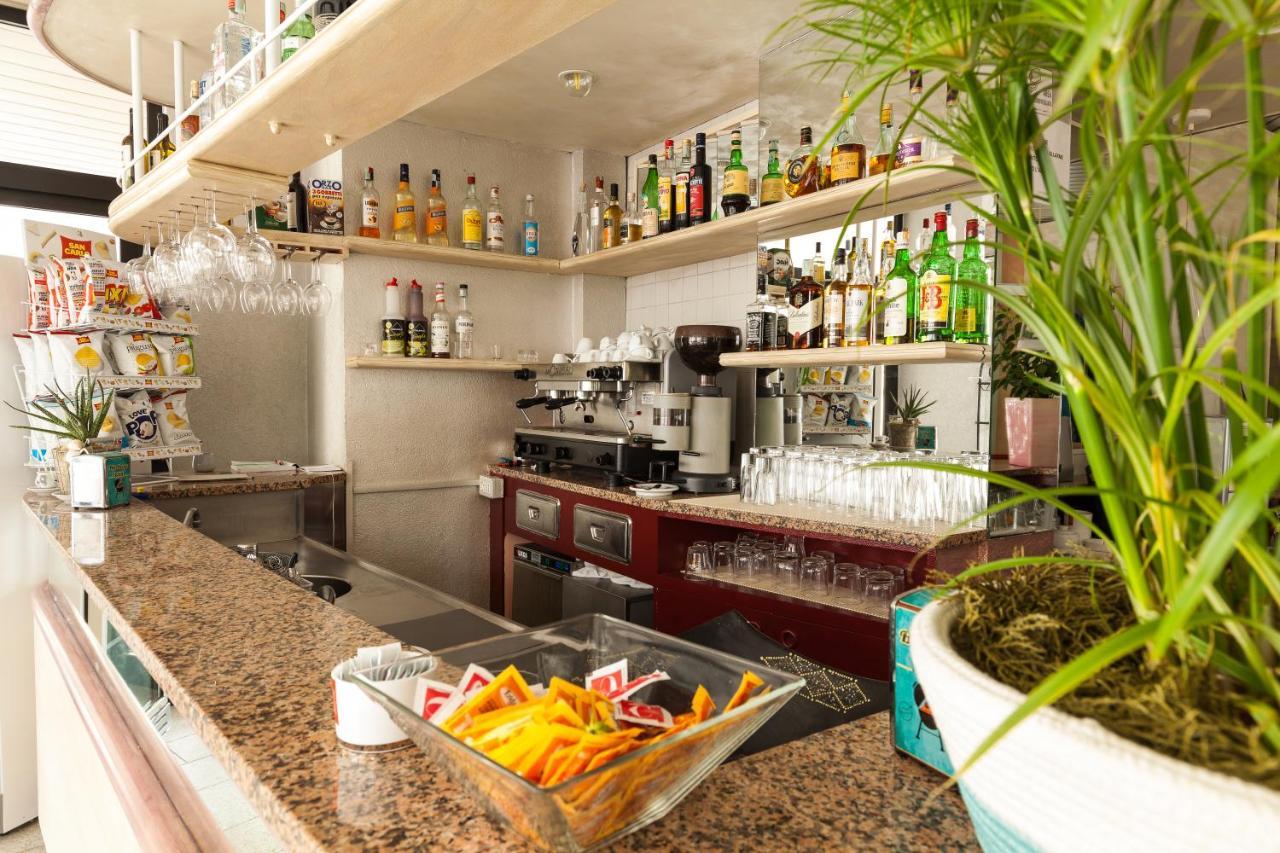 Hotel Al Nuovo Porto เบลลาเรีย-อีเจอา มารีนา ภายนอก รูปภาพ