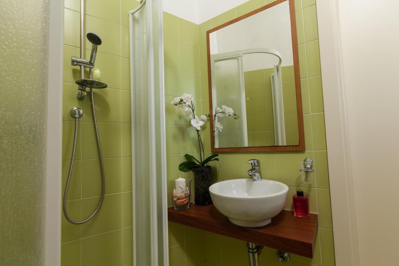 Hotel Al Nuovo Porto เบลลาเรีย-อีเจอา มารีนา ภายนอก รูปภาพ