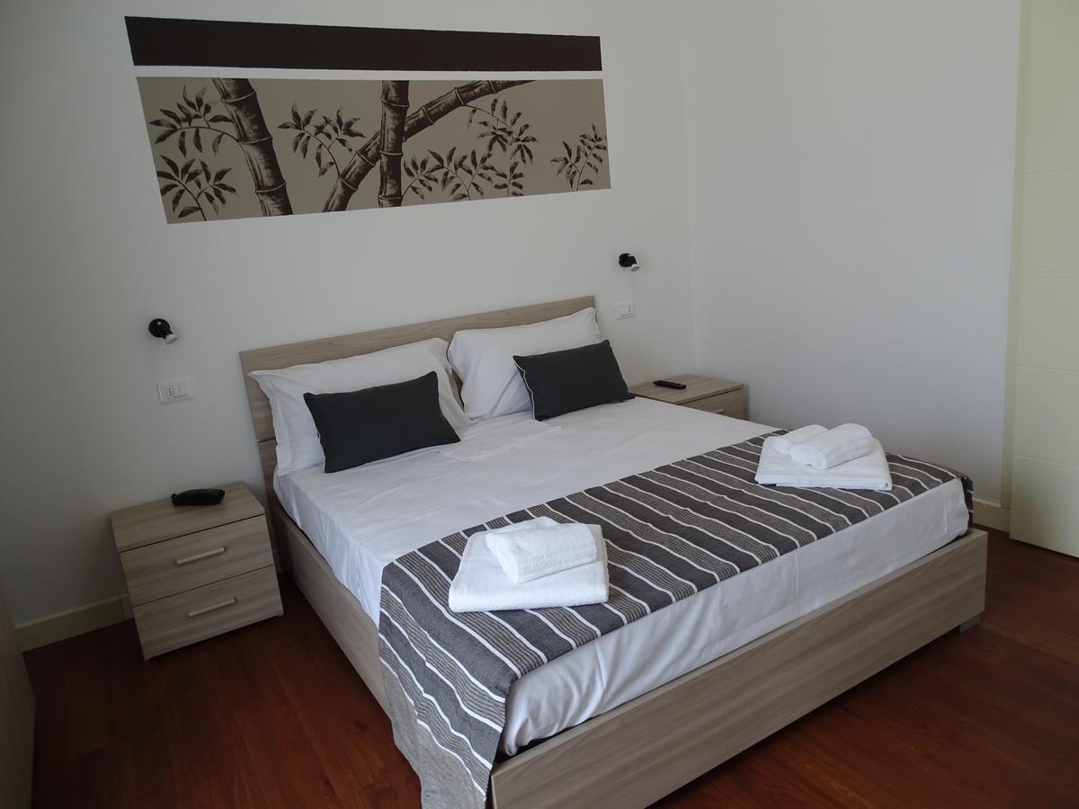 Hotel Al Nuovo Porto เบลลาเรีย-อีเจอา มารีนา ภายนอก รูปภาพ